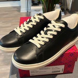 Tory Burch Sneaker -Howell Court Smooth Calf- Perfect Black Sz 8.5 (Never Worn)